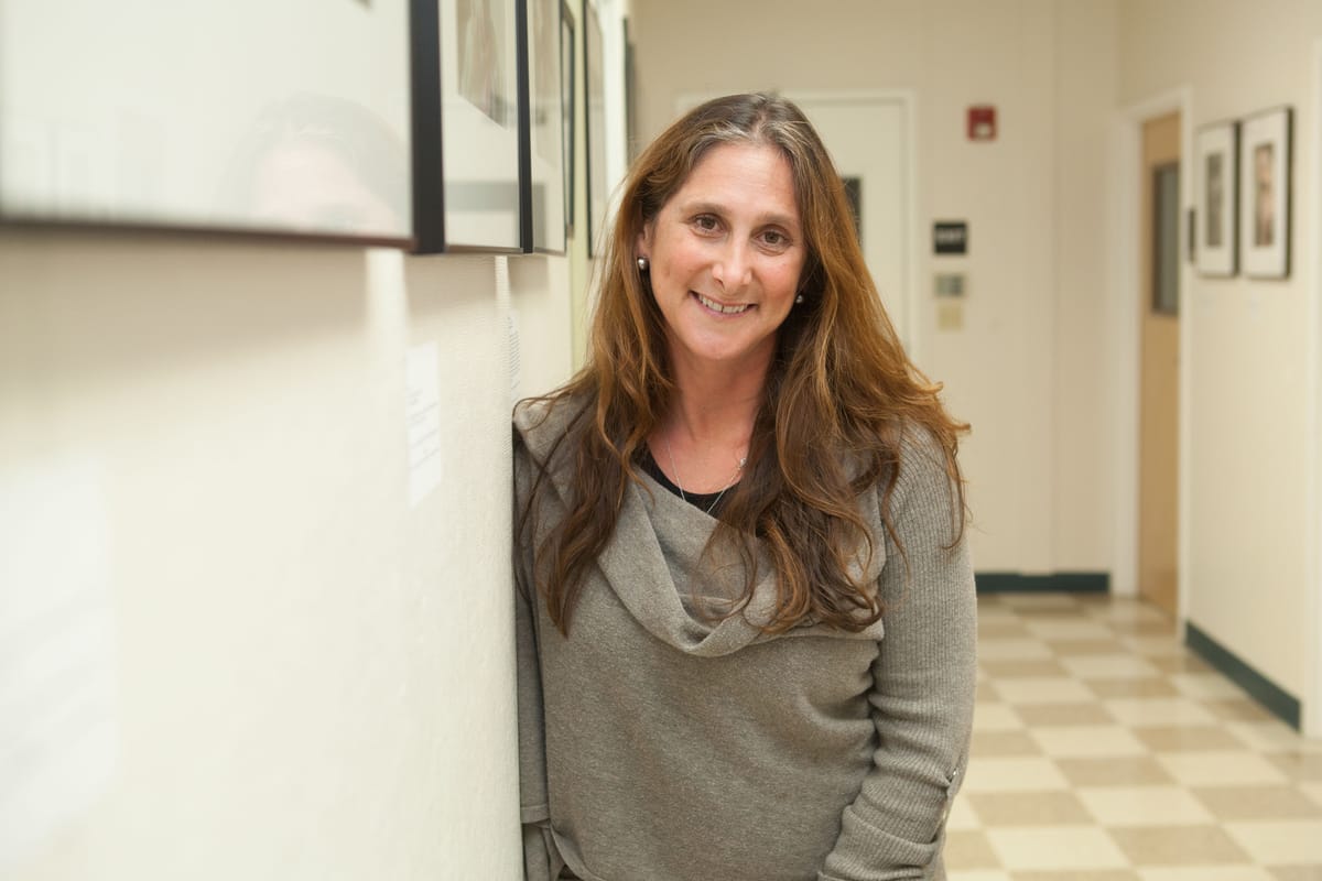 "Faces of Hope" Shine in Photo Exhibition Debut