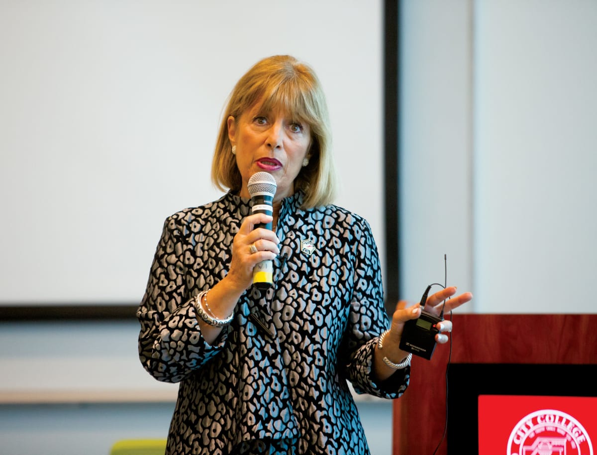 Congresswoman Addresses Issues Facing Veterans