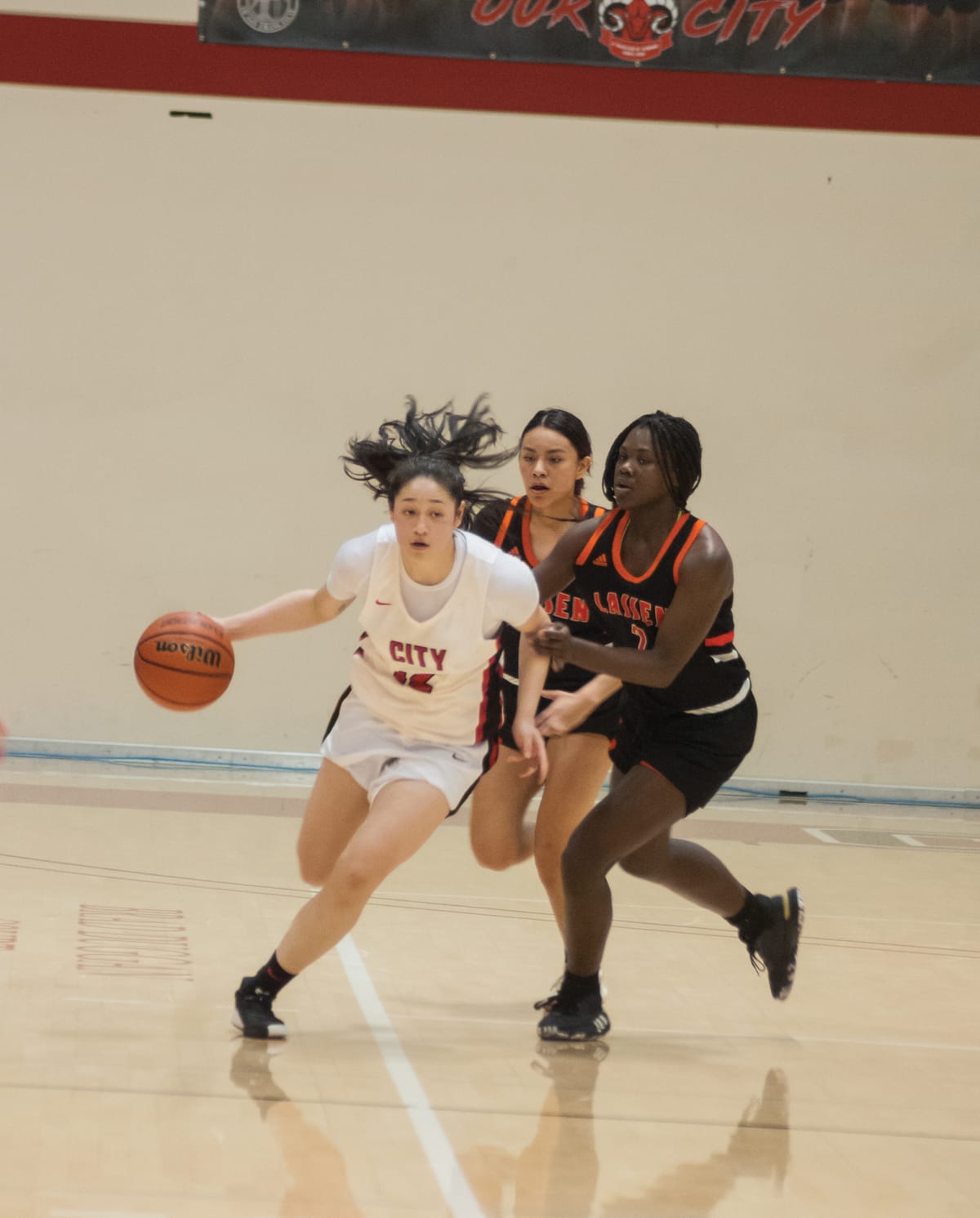 Rams Use Fourth Quarter Comeback to Advance to Third Round of Regionals