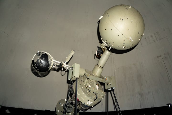 Planetarium Tour Brings Night Sky Indoors