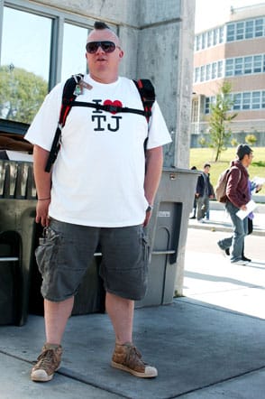 CCC_0214 DYLAN NOVICKY / THE GUARDSMAN