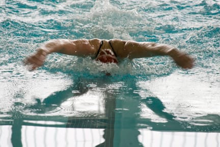 3_Sports_WomanSwim-4_web