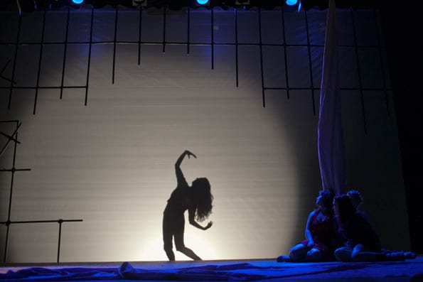 TheatreReview_Online_Article01