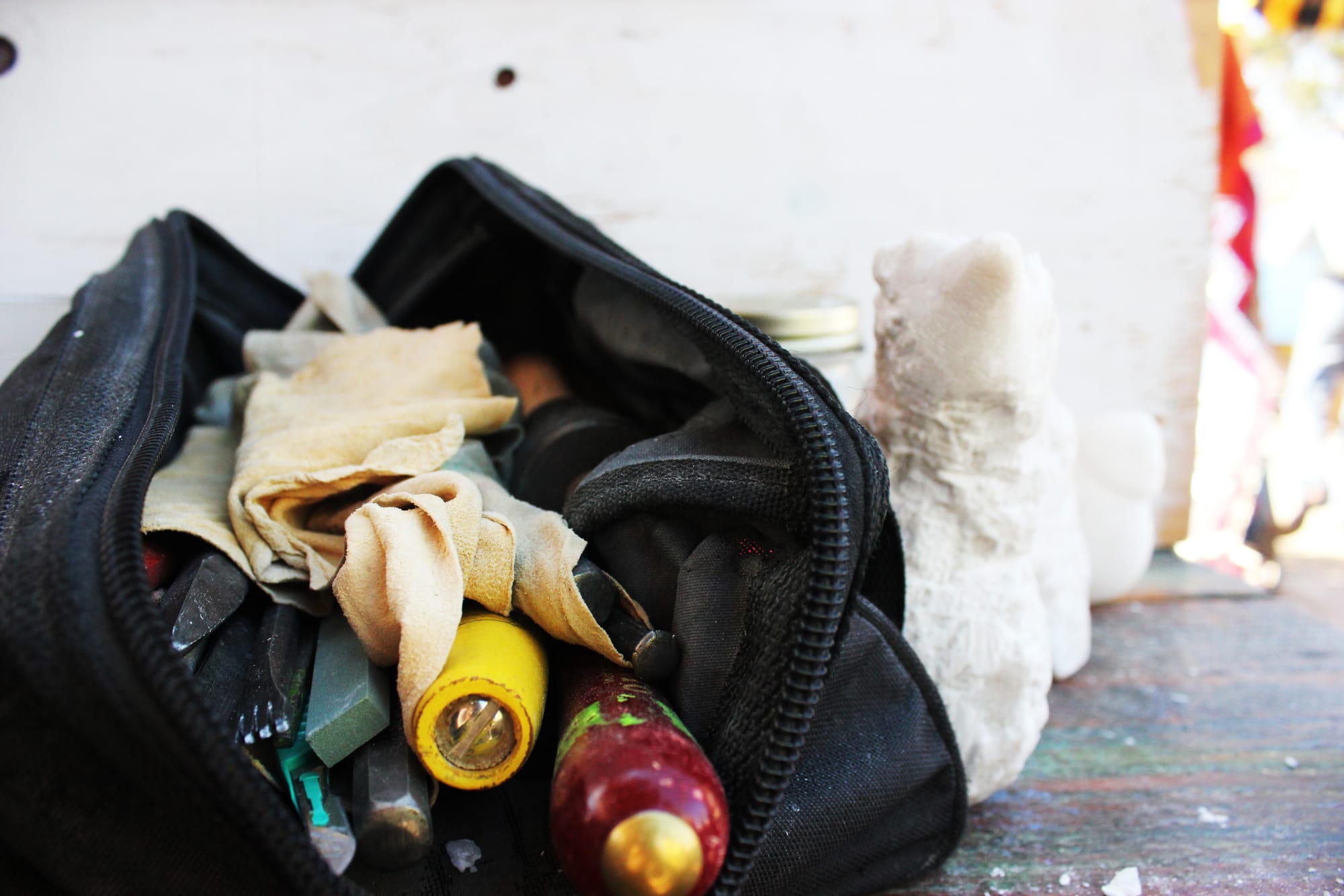 2_PHOTO_STONE_SCULPTOR_CALDERON_2