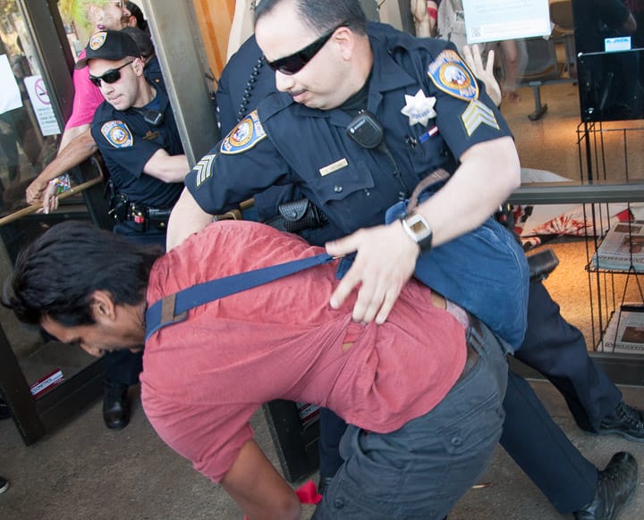 2014-03-13-CCSF-Protest-Rally-Police-Agrella-Santiago-Mejia-The-Guardsman-108