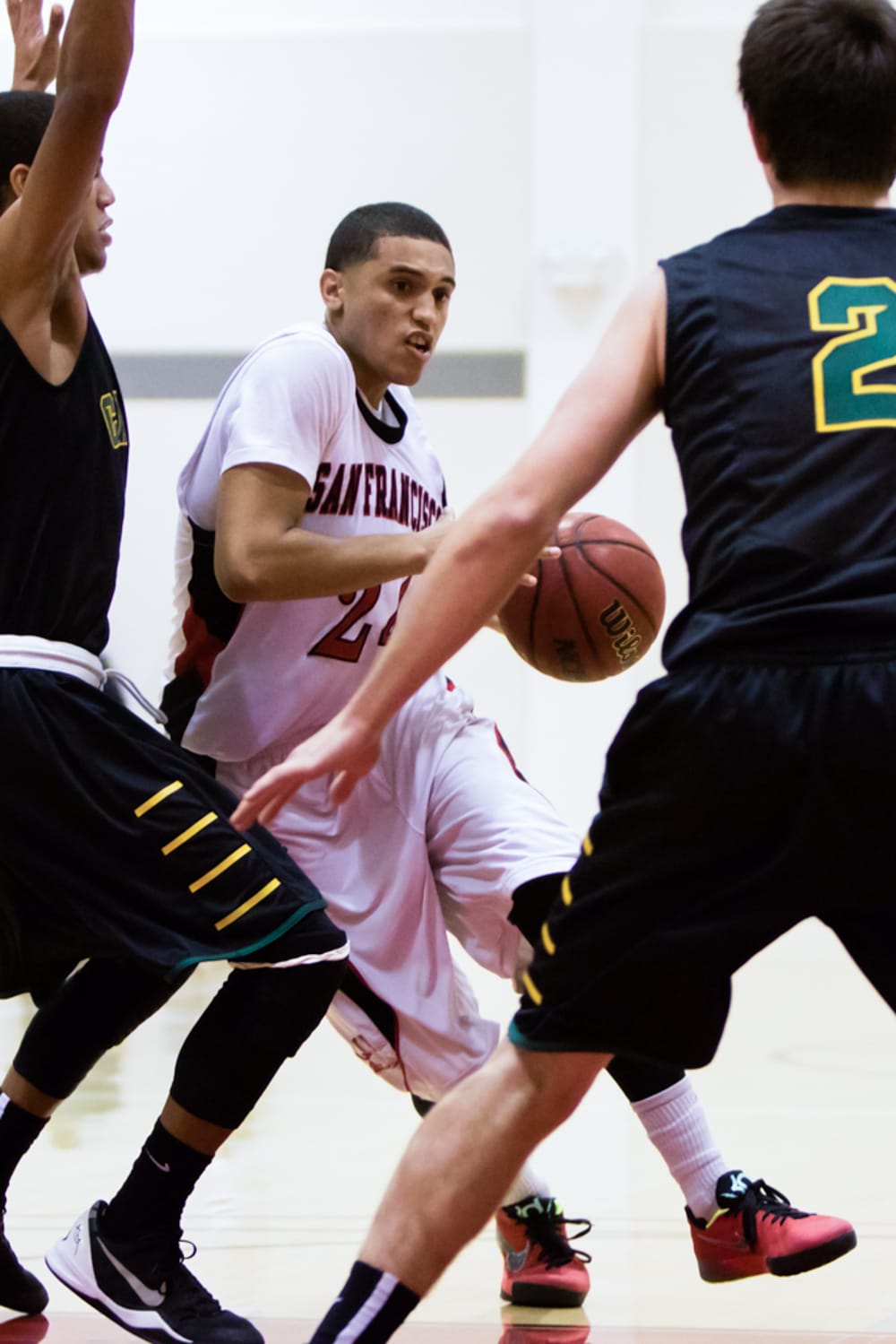 2_Sports_MensBasketballV.SCanada_Jan23_Wong (WEB)8