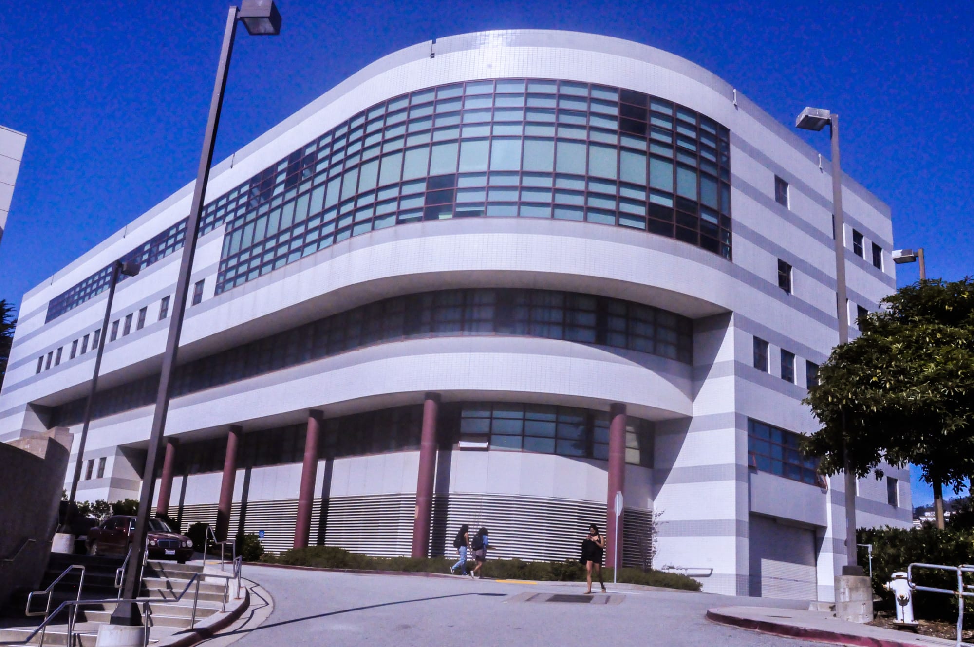 Evacuation of City College Rosenberg Library approximately 11:10 a.m. Due to an altercation from Batmale Hall with a student running into the library for safety after fleeing from two other males at City College on Tuesday, Oct. 13, 2015. (Photo by Bridgid Skiba/The Guardsman)