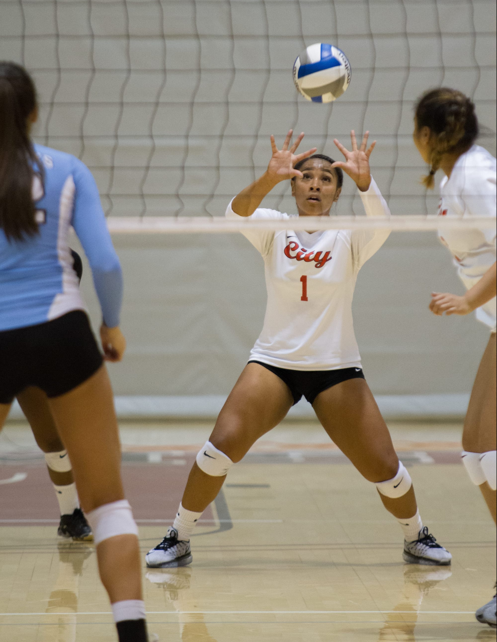 Rams sophmore outside hitter Kijana Best sets up a hit during the second set against Cabrillo College at the Brad Duggan gymnasium on September 30, 2016. Photo by Franchon Smith/The Guardsman